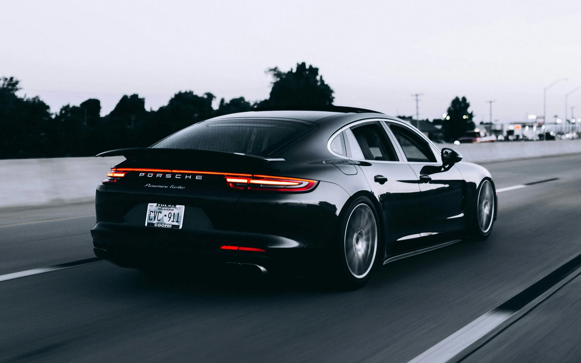 Porsche Panamera 4S